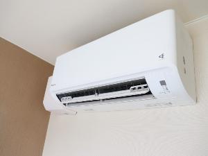 本館シングルエアコン：外気を取り込み客室内の空気も清潔！