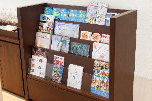 パンフレット台