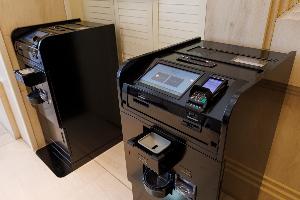 自動チェックイン機