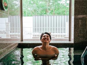 「札内川」の伏流水を使った水風呂は15度台！体をリラックス状態に導きます。