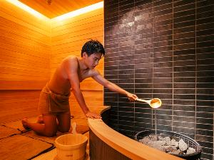 【フィンランド式サウナ】世界的に人気の高いハルビア製のサウナ機材を使ったロウリュ体験も。