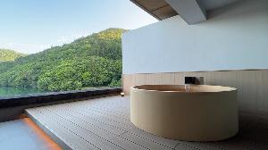 露天風呂付客室翠色