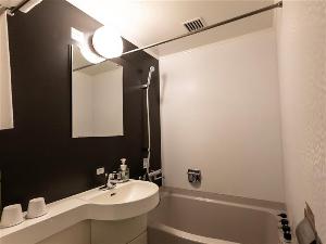 【ユニットバス】全部屋タイプ、ウオシュレット付きトイレ