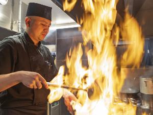 本格的な中華料理を提供　レストラン「Bon Fire」