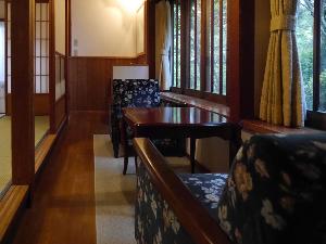 【本館和室】広いお部屋　１４番（２名様〜４名様）広縁