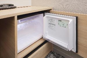 客室冷蔵庫（冷凍機能は完備しておりません）
