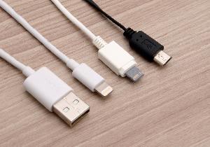 無料貸出充電器（フロントにてお貸出ししております※数量限定）