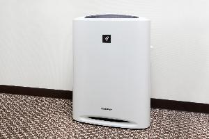 加湿機能付き空気清浄機（各お部屋にご用意しております）