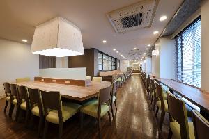 ３階朝食コーナー（OPEN　6：30～9：30）