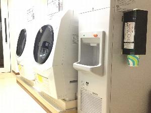 製氷機（自動販売機コーナーにございます）