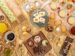 スイーツバイキング16：00〜20：00まで