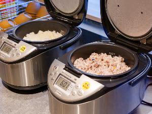 ×白米、雑穀米の２種をご用意