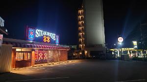 ステーキハウス８８　外観
