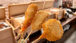 朝食の一例：大阪名物　串揚げ