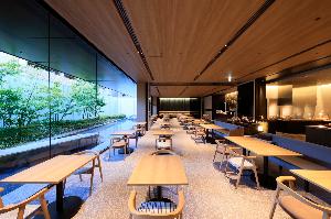 Premier Lounge