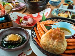 秋から早春の人気会席「蟹アワビ」紅ズワイ蟹はまるごと１杯ゆで蟹でご堪能下さい