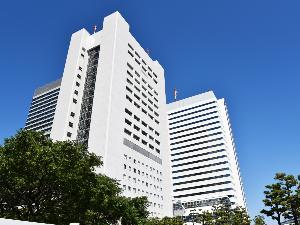 海側から見たホテルの外観です。