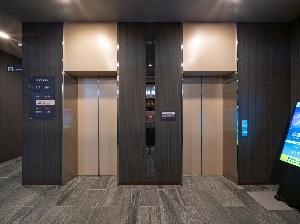 １階エレベーターホール