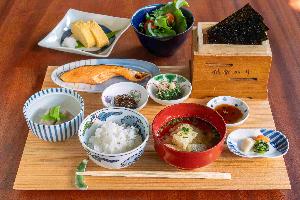 佐賀有明海苔を堪能できる海苔ほいろ朝食