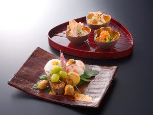 【お部屋食】旬の食材を使った料理長こだわりのお料理（一例）