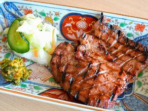 宮城に来たら絶対外せない牛タン焼もご用意しております。