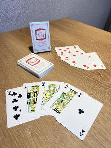 貸出備品一例(ボードゲーム：ホテルのロゴ入りトランプ)
