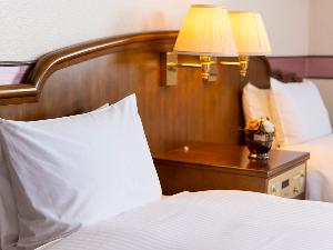 【客室イメージ】快適なベッドで上質な眠りの時間を