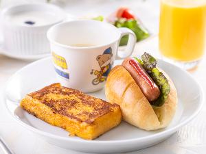 【ご朝食 お子さまメニュー】お子さまも大好き！フレンチトースト・ホットドック・スープなど！