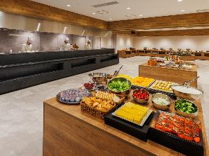 【朝食バイキング】ライブキッチン、郷土料理、和食、洋食、中華、サラダ、デザート等、料理は約40種類♪