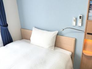 枕元の読書灯とUSB電源