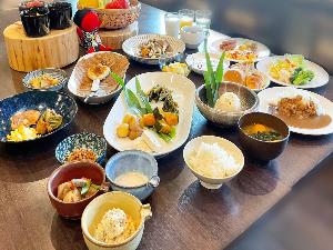 飛騨高山の郷土料理が味わえる朝食ブッフェ