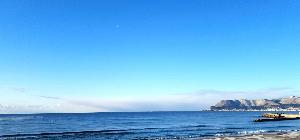 月と海と函館山