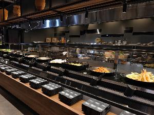 【バイキング】色とりどりのお料理が並びます（イメージ）
