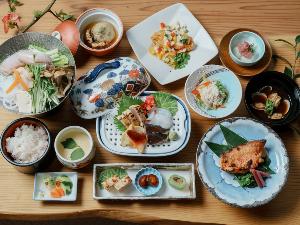美又温泉と島根の旬食材が詰まった料理長お勧めの季節の会席