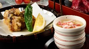 【夕食一例】ふんわりと柔らかく、優しい味に仕上げた温茶碗蒸し。