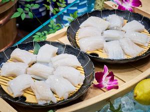 【朝食/海鮮】函館といえばイカ！お刺身でも良し、お好みで海鮮丼にもできます。
