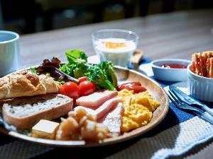 朝食メニュー(洋食盛り付け例)