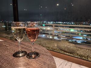 【SKY SALON BOUKYOU】スパークリングワインも飲み放題でご用意しております。