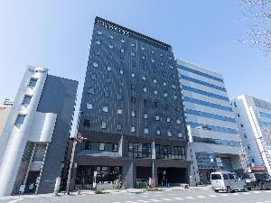 【外観】【外観】最寄りバス停「新市街」徒歩0分、最寄り市電駅「辛島町」徒歩5分