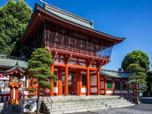 【藤崎八幡宮】熊本市の総鎮守。9月中旬のお祭りでは「神幸行列」も開催。（写真提供：熊本県観光連盟)