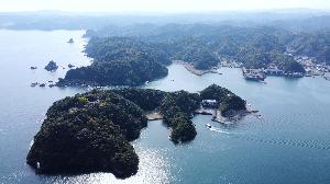 碧き島の宿熊野別邸中の島