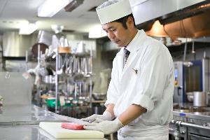 ＜レストラン＞シェフ自慢の料理をご提供します