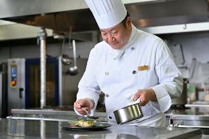 ＜レストラン＞シェフ自慢の料理をご提供します