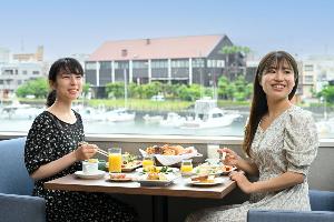 ＜朝食バイキング＞レストラン「眉山」営業時間7:00〜9:00