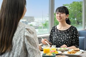 ＜朝食バイキング＞レストラン「眉山」営業時間7:00〜9:00