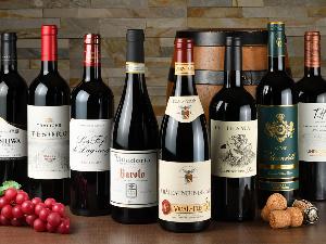 地酒や地ワインを取り揃えております