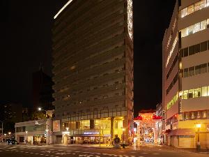南京町のすぐ横にホテルがございます。