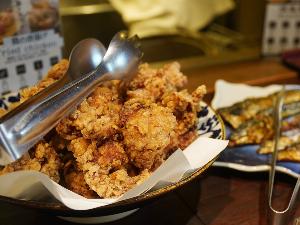 朝食バイキング【人気メニューの唐揚げ】