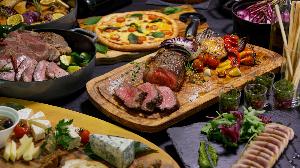 【夕食イメージ】オールデイダイニング「アクアリス」は朝食・ランチ・ディナーをビュッフェスタイルでお楽しみいただける、アートホテル石垣島のメインダイニングです。