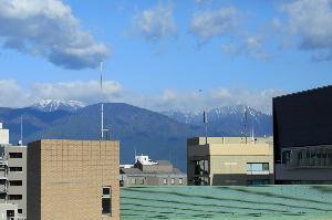 高層階からは北アルプスの美しい山々をご覧いただけます。